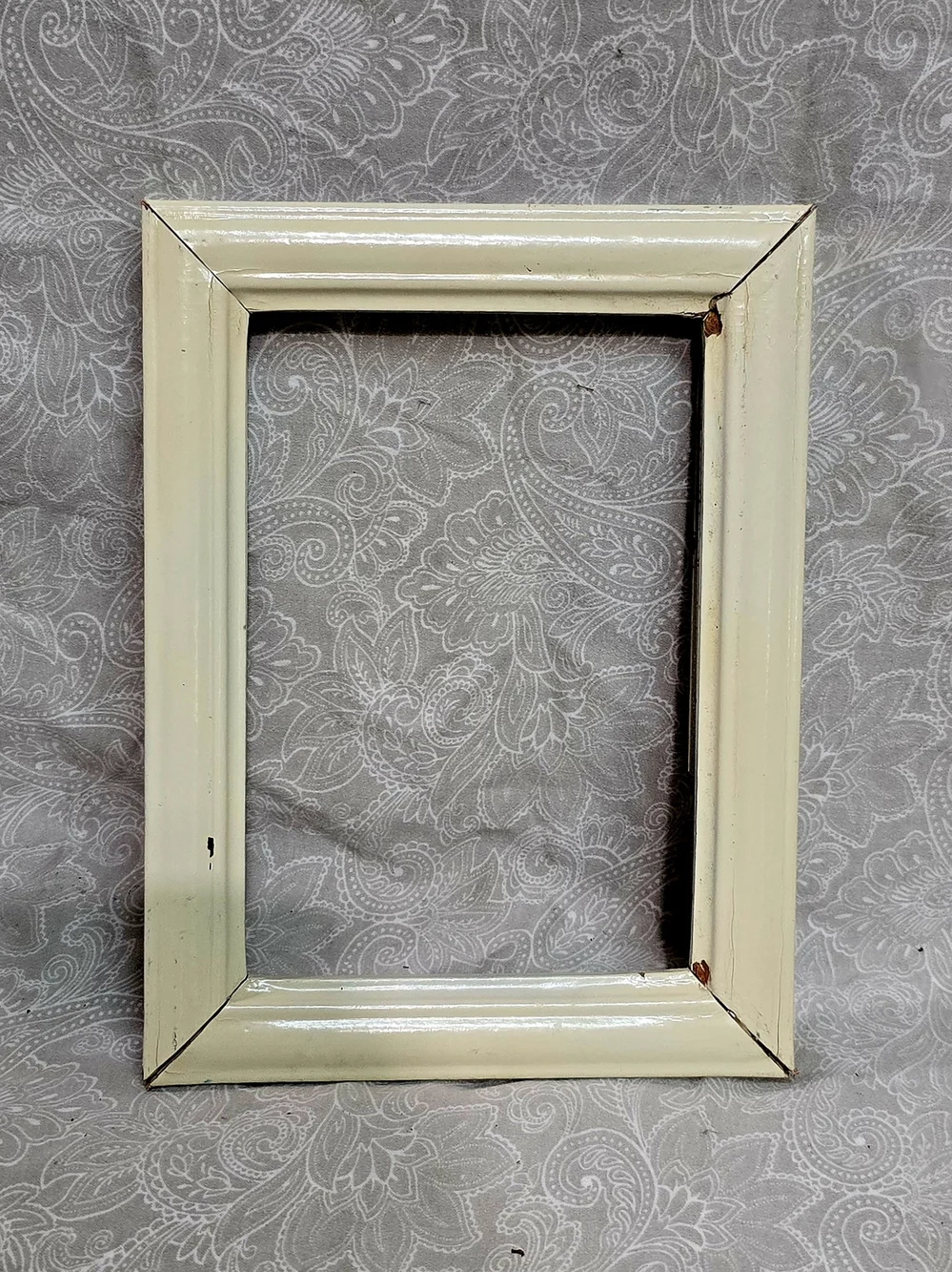 Vintage Off White Wood & Metal Channel Slide In Picture Frame 5.5x7.5